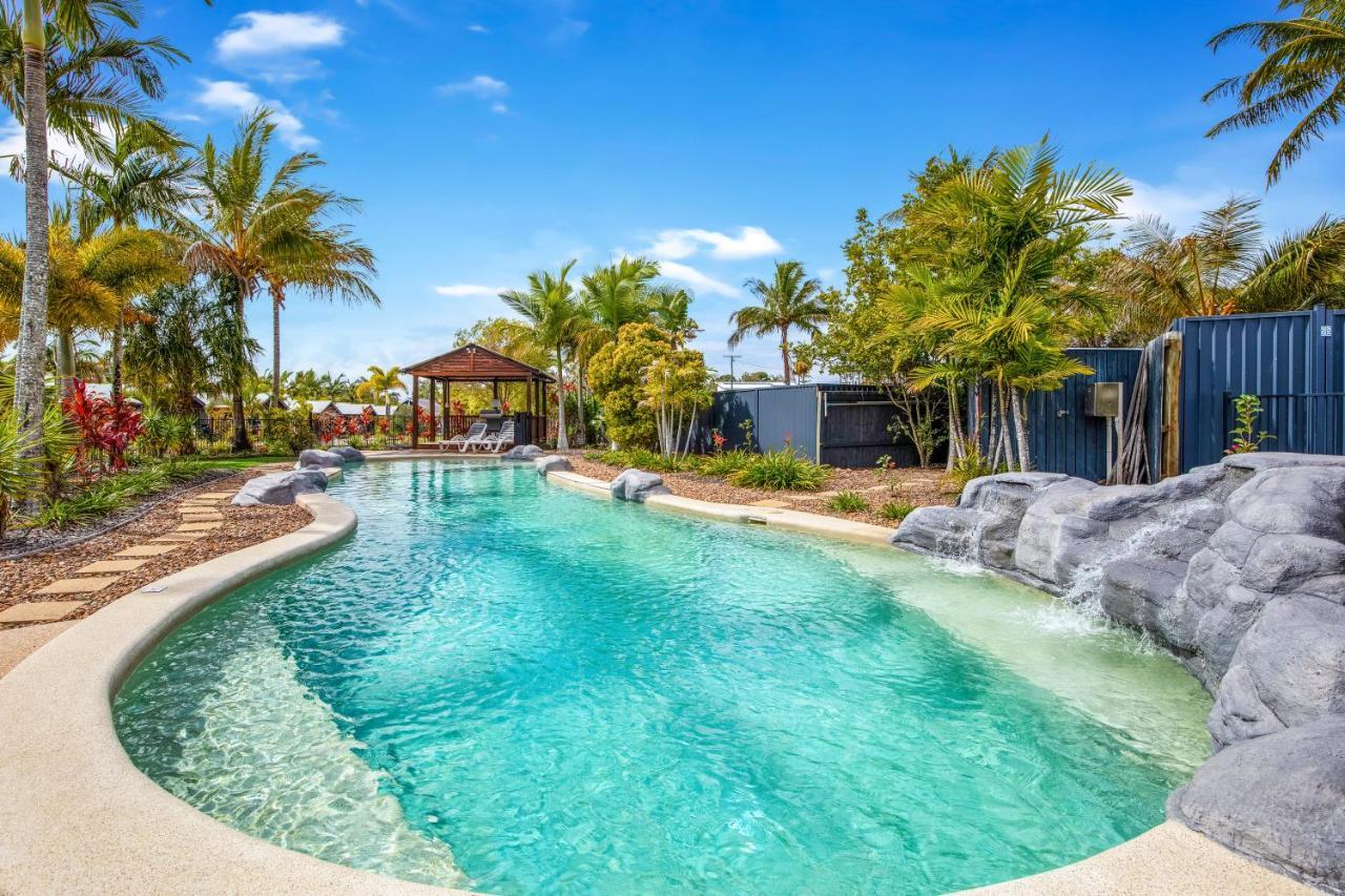 Tin Can Bay Marina Villas Екстериор снимка